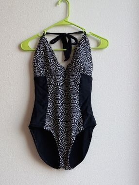 Black & White Merona Patterned Womens' One-Piece Swimsuit